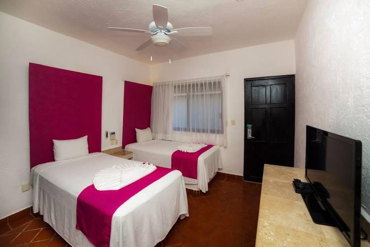Nina Hotel Плая дел Кармен Екстериор снимка